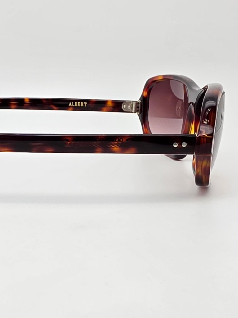 Oliver Goldsmith Albert Dark Tortoise Frame Brown Gradient Lens Sunglasses 57mm — image 5 of 8